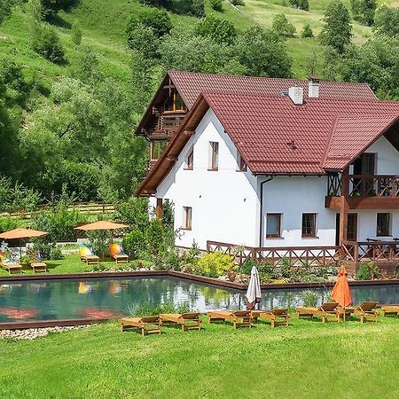 Gallery Of Mountains Holiday Home 야시냐 외부 사진